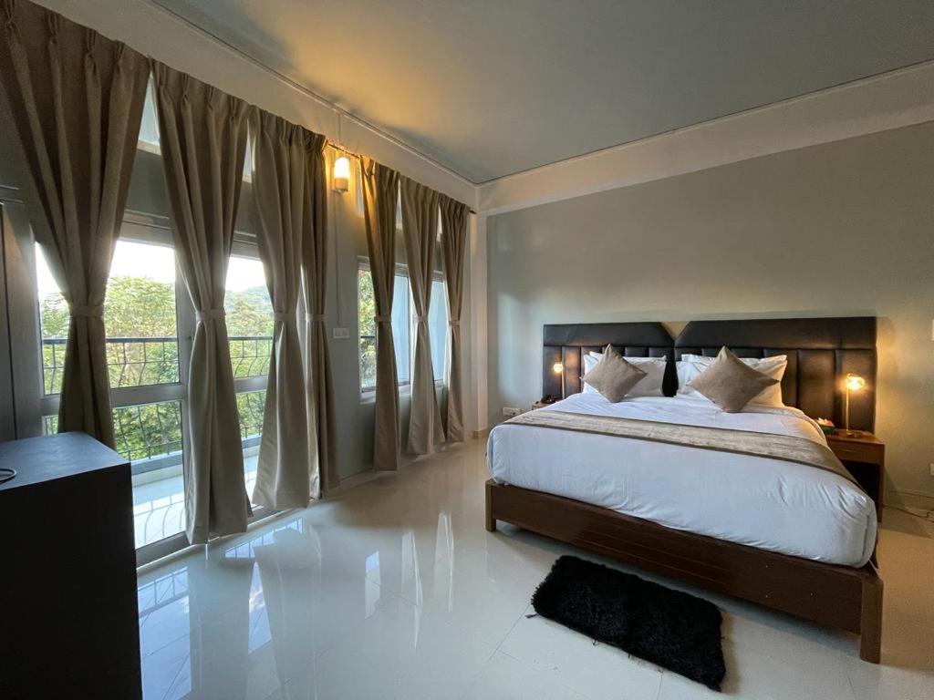 La Colline Resort Kohima Екстериор снимка