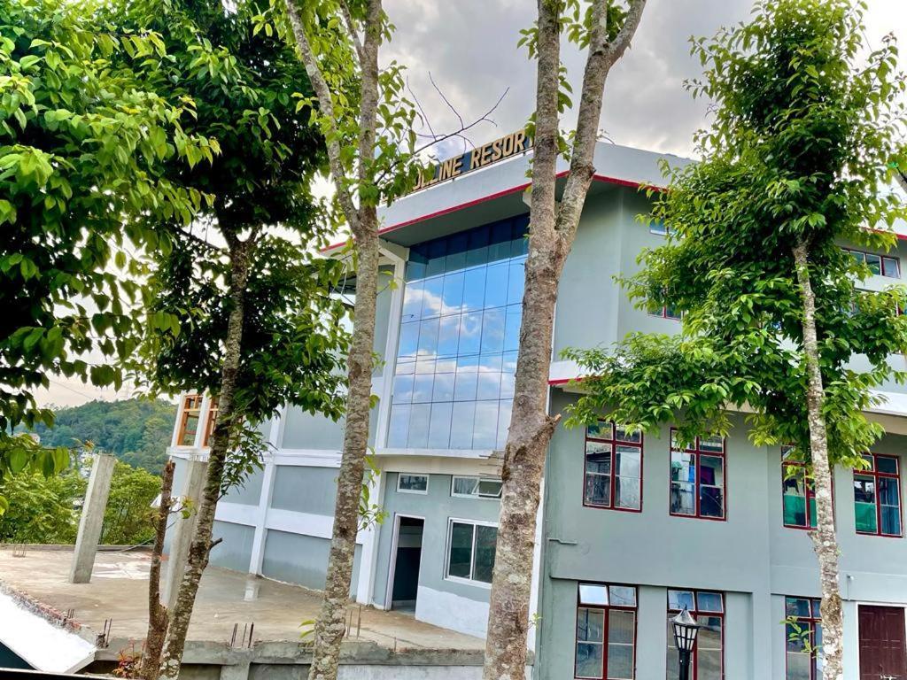 La Colline Resort Kohima Екстериор снимка